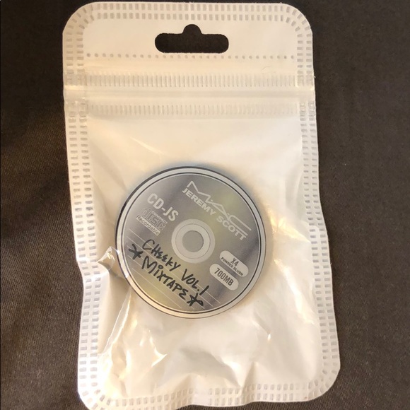 MAC Jeremy Scott Pop Socket - Picture 2 of 2